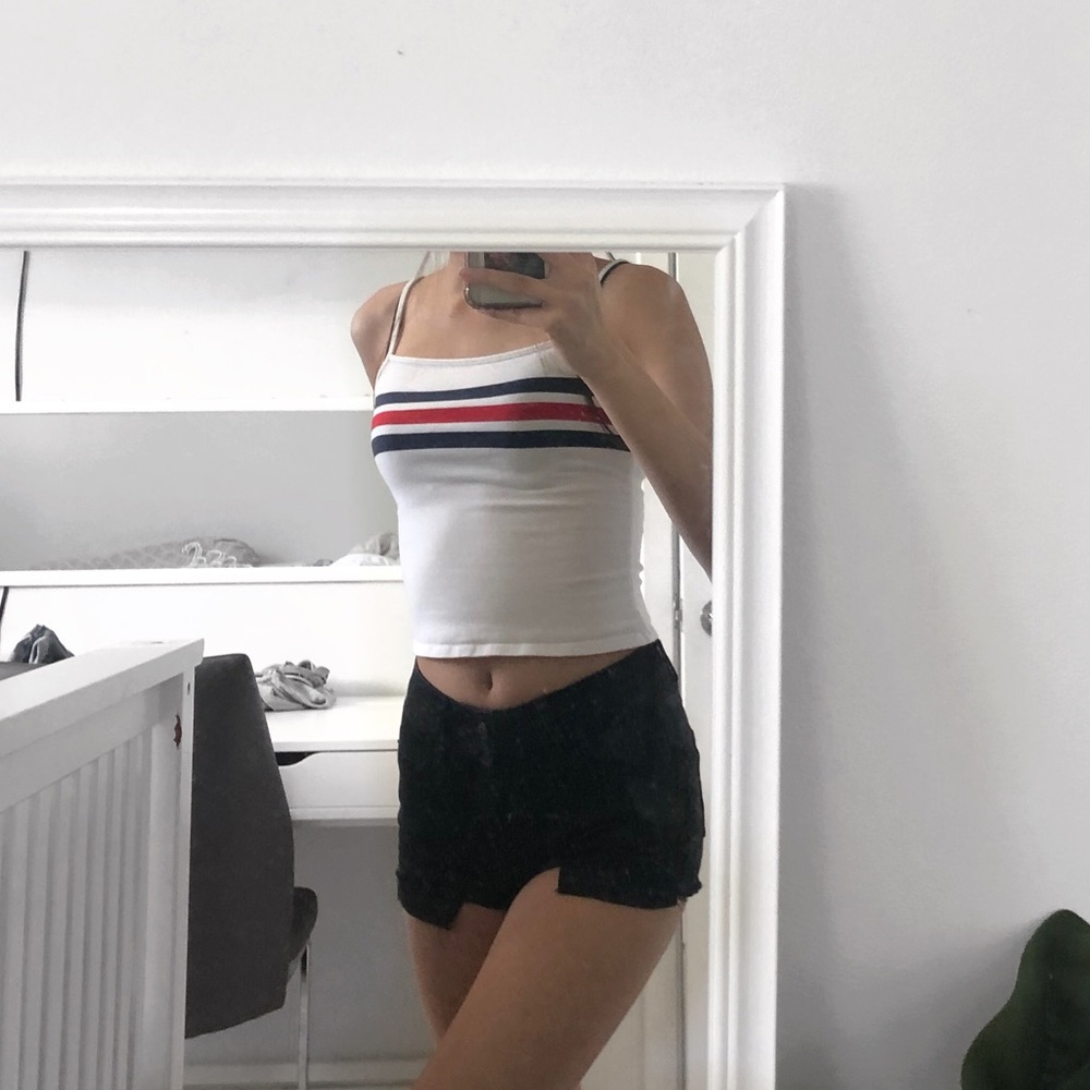 🦋2/$25🦋 GARAGE TANK TOP